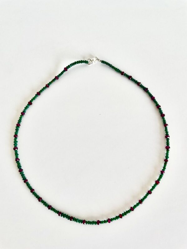 Collana girocollo nefrite